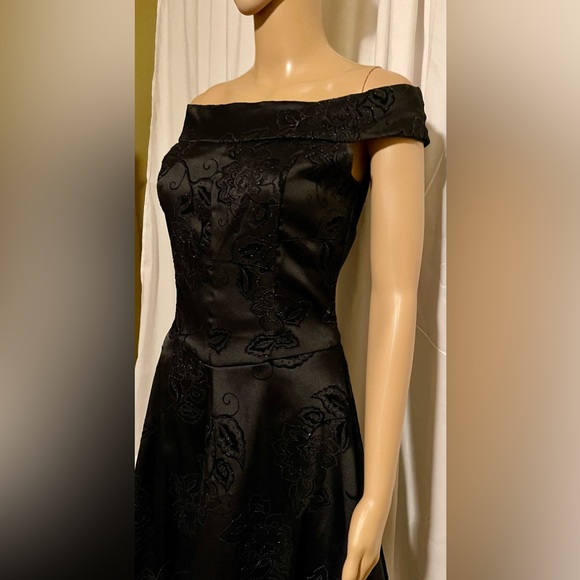 Black Formal Dress Ruby Rox Size 5 - Picture 5 of 13